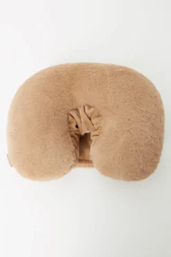 Almofada de viagem para ombros em formato de cachorro