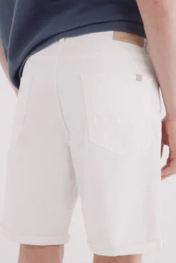 Bermuda cor lavada slim fit