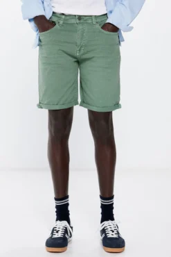 Bermuda cor slim fit
