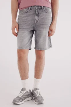 Bermuda denim