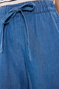 Bermuda denim leve