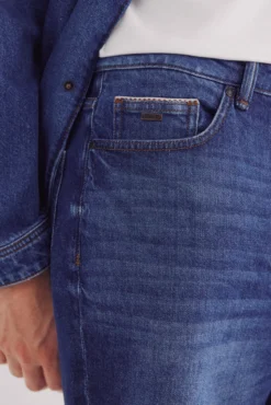 Bermuda jeans regular fit , lavagem média escura