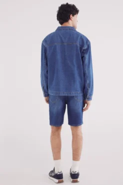 Bermuda jeans regular fit , lavagem média escura