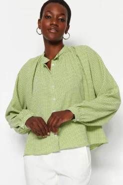 Blusa abotoada