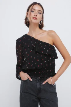 Blusa assimétrica