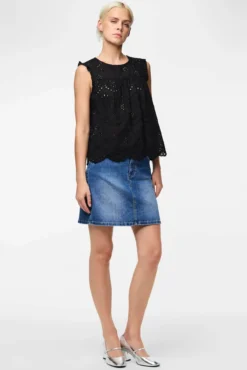 Blusa com detalhe