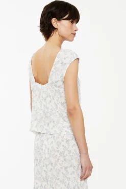 Blusa com estampado floral