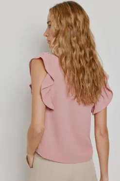 Blusa com folhos