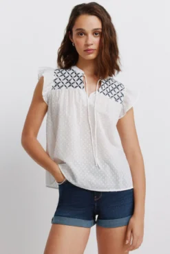 Blusa com folhos em plumeti