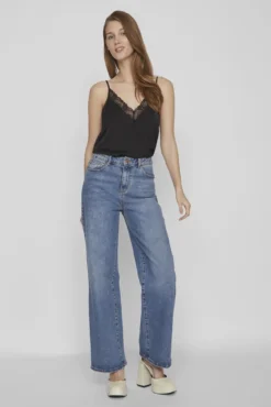 Blusa de alças ajustáveis fluida
