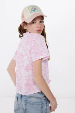 Blusa de flores para menina
