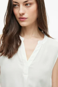 Blusa de viscose mangas com gola mao
