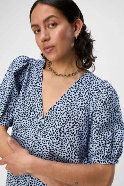 Blusa estampada manga abullonada