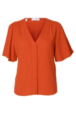 Blusa plumeti de manga curta 100% algodão.