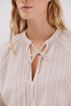 Blusa riscas de cordão