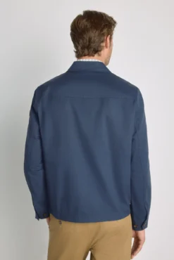 Blusão com bolsos