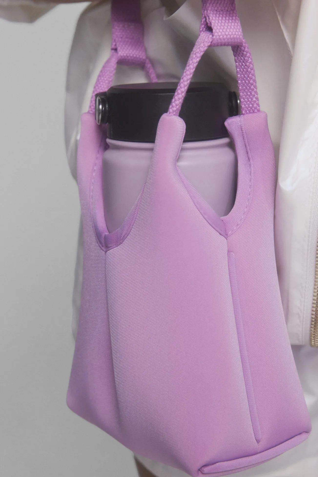 Bolsa pequena de neoprene lilás