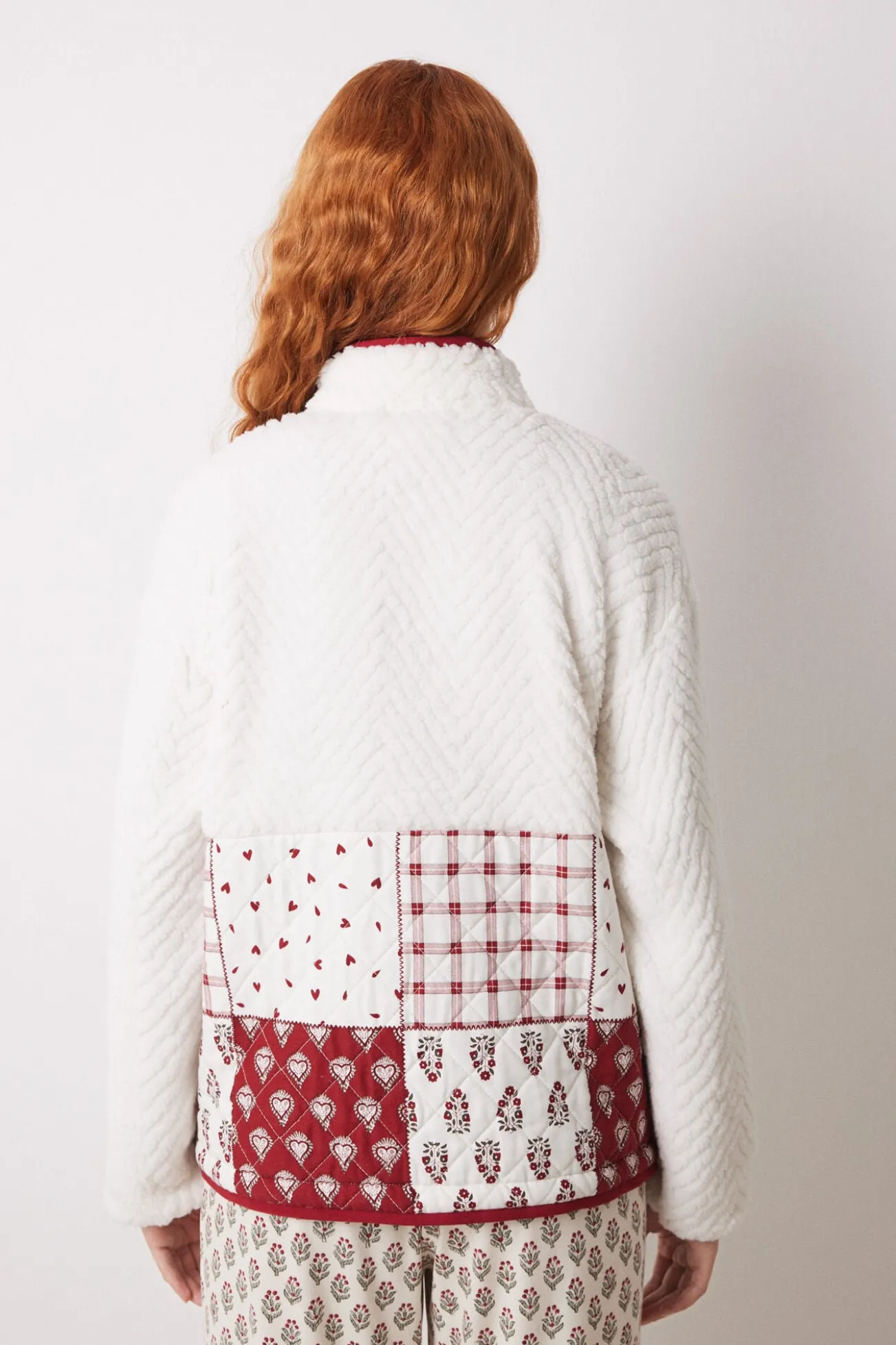 borrego curto acolchoado em shearling