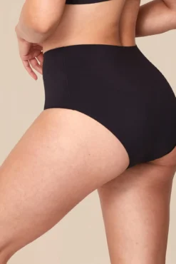 Braga menstrual talle alto negra – Absorción media