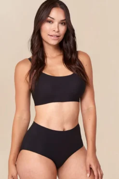 Braga menstrual talle alto negra – Absorción media