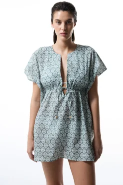 Caftan de praia verde estampado