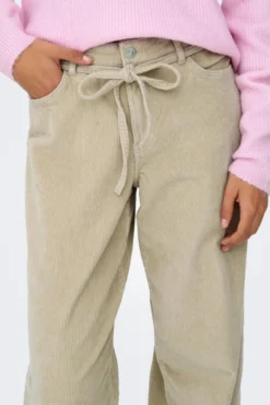 Calça calça com cinto