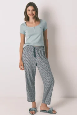 Calça calça estampada em viscose cenoura