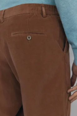 Calça calças chino de veludo veludo leve e regular fit