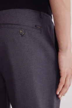 Calça calças chino slim fit confortável