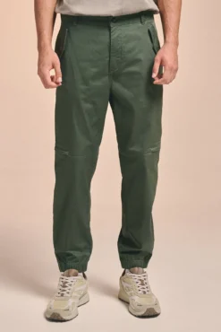Calça cargo slim fit confortável