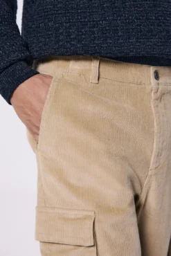 Calça cargo slim fit de veludo