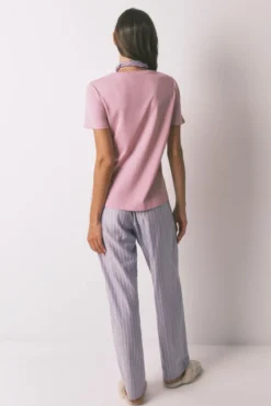 Calça comprida de flanela com estampa riscas multicolorida