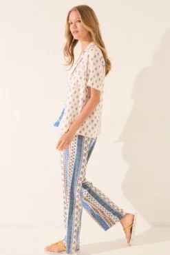 Calça comprida de viscose com bordas multicoloridas