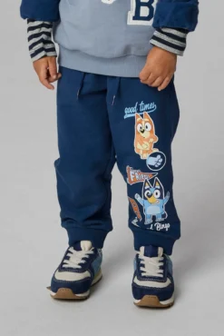 Calça de menino azul