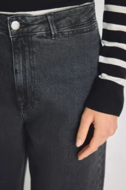 Calça denim larga