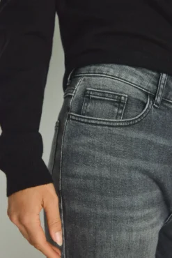 Calça denim larga