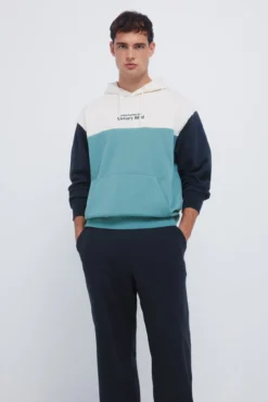 Calça de perna larga