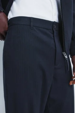 Calça de riscas reto