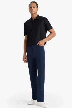 Calça desportiva ajustada