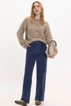 Calça de veludo cotelê de perna larga