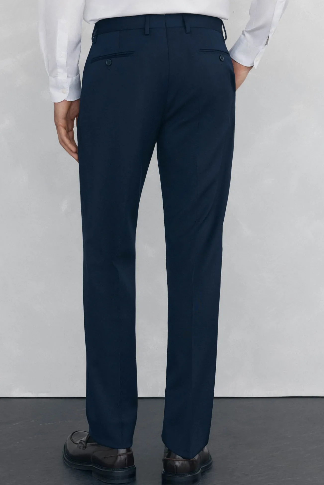 Calça estruturada azul slim fit bi-elástica
