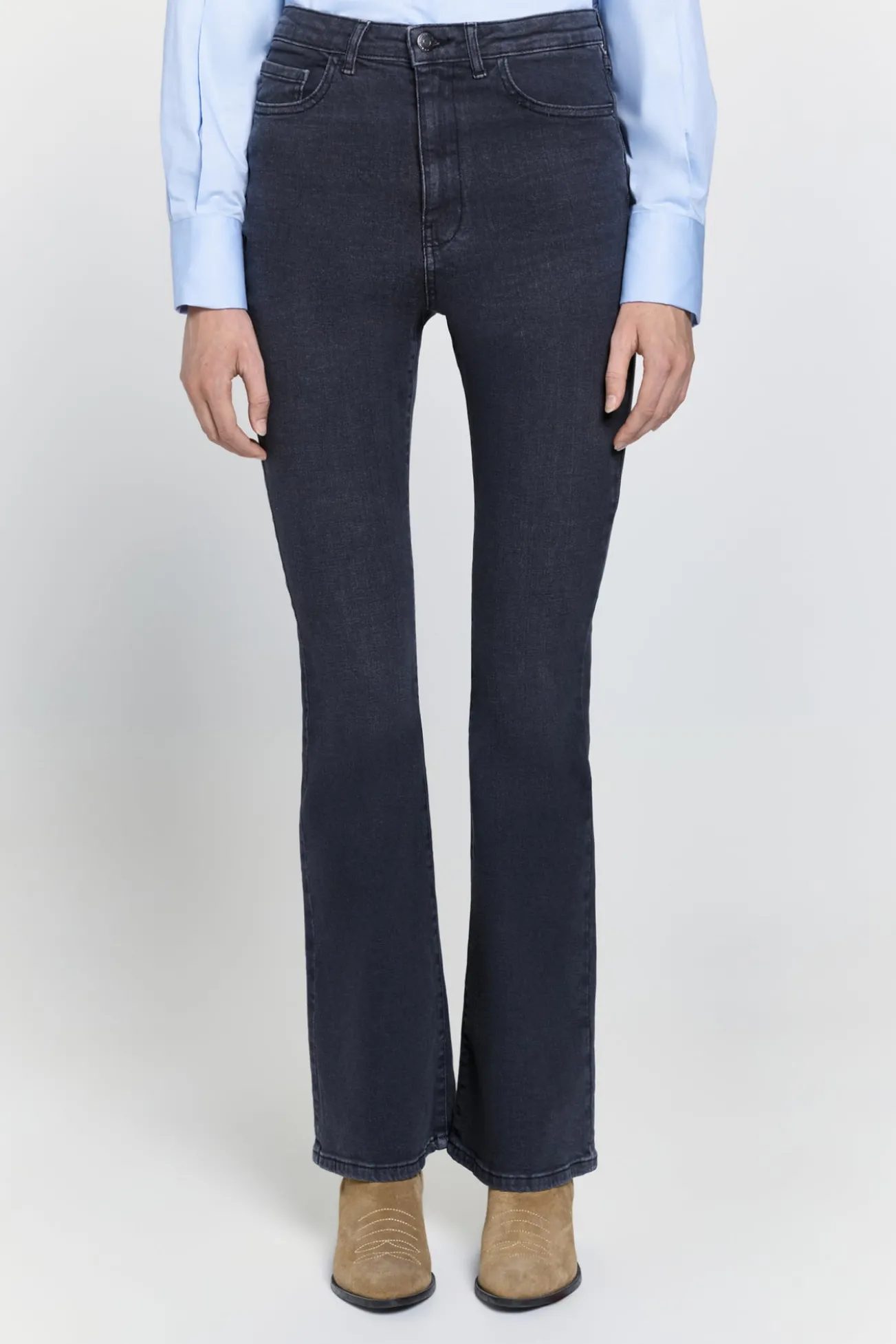 Calça jeans flare de cintura alta
