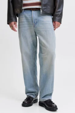Calça jeans larga