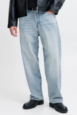 Calça jeans larga