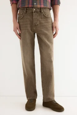Calça jeans new straight castanho