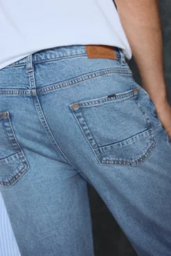 Calça jeans preta regular