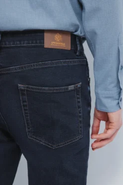 Calça jeans skinny azul bem escura