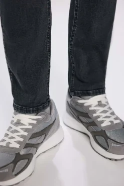 Calça jeans skinny cinza escuro