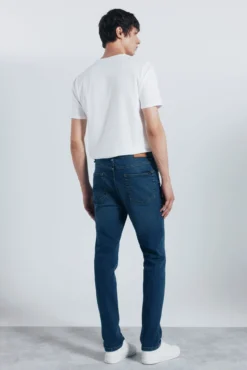 Calça jeans skinny fit tingida