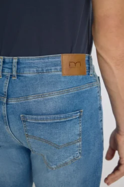 Calça jeans slim fit